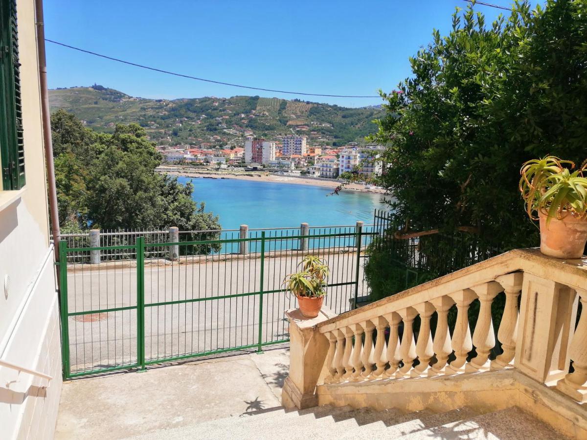 Panoramic Apartments In Villa In Center "The Beach And The Cliff" 1 Agropoli Exterior photo