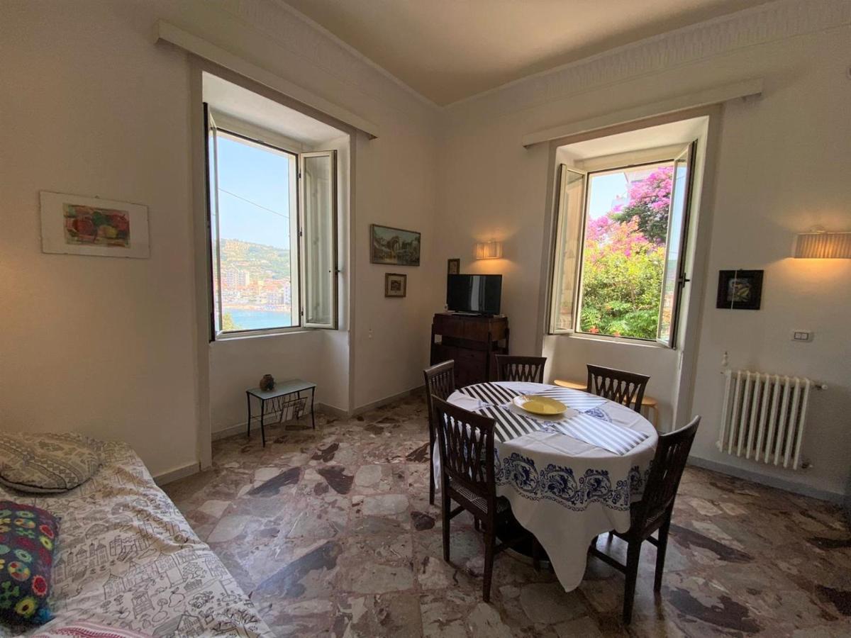 Panoramic Apartments In Villa In Center "The Beach And The Cliff" 1 Agropoli Exterior photo